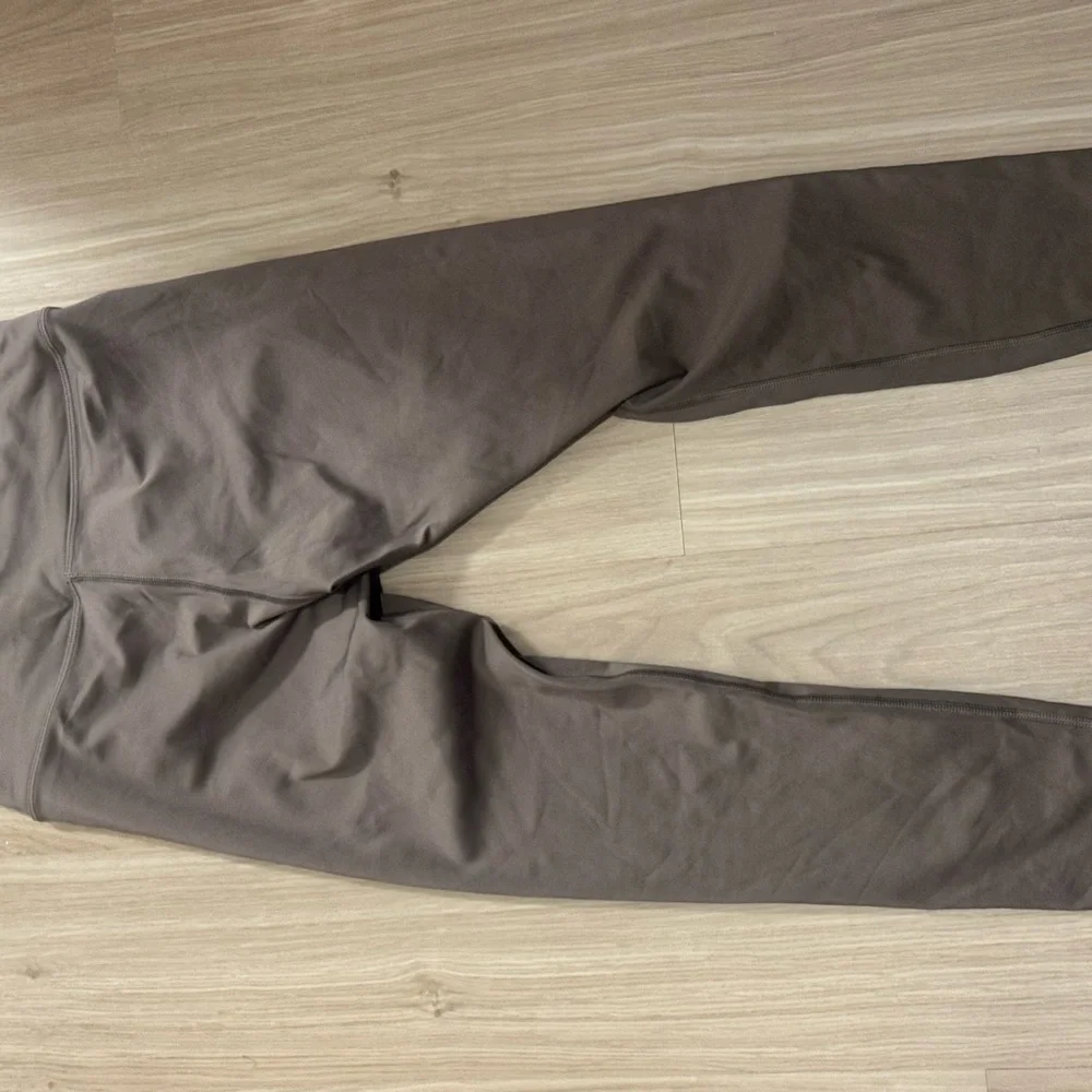 Victoria's Secret Men's Taupe Joggers - Picture 4 of 4